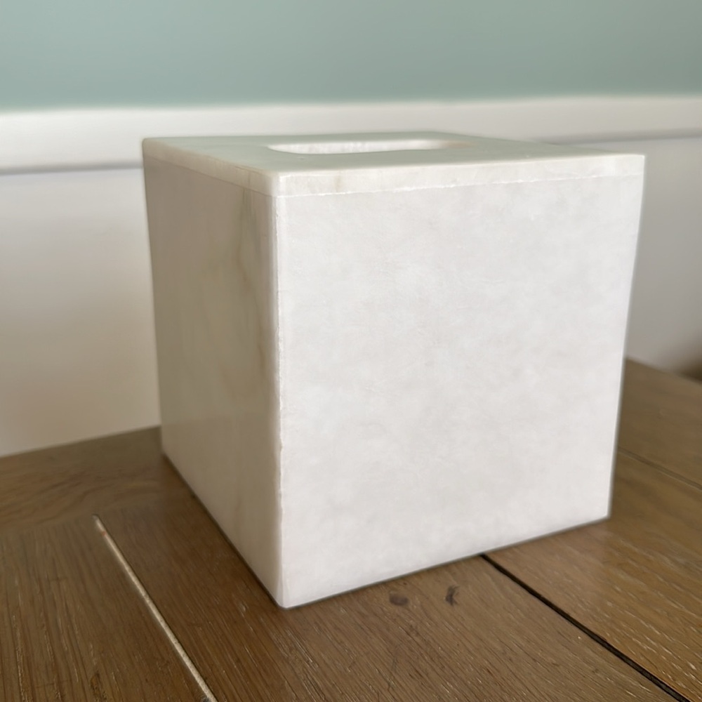 Genuine white alabaster marble stone tissue cover box vanity bathroom guest room - Picture 3 of 9
